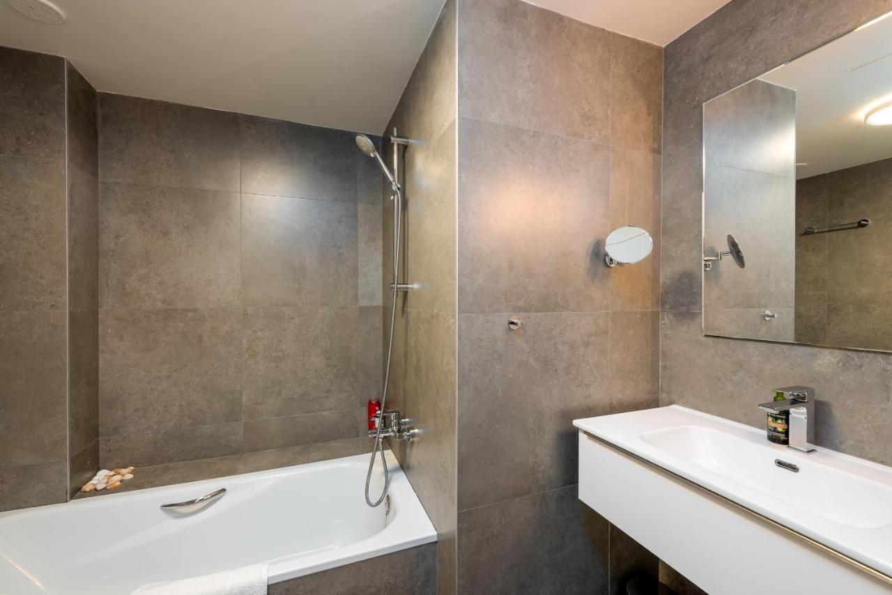Luxurious Apartment With Sea Views Blue Suites B2-103 Manilva Exteriér fotografie